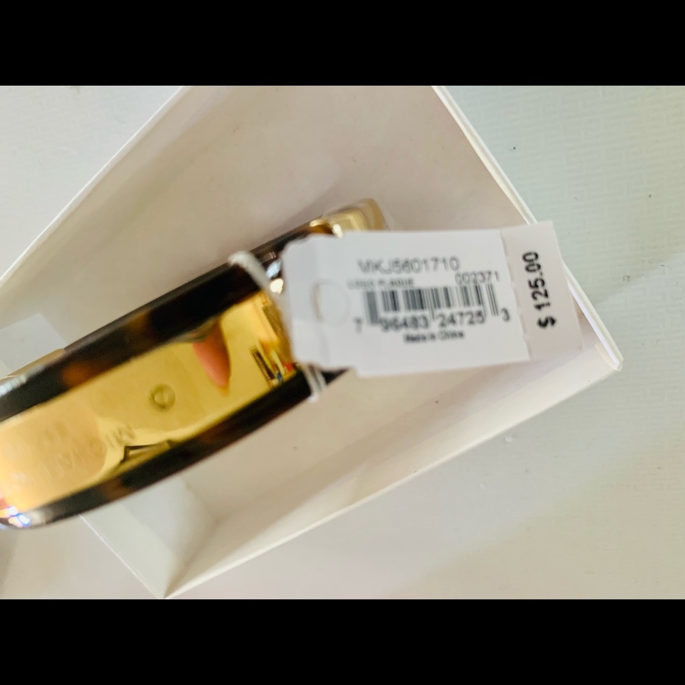NWT! Michael Kors Turtle Shell Bracelet. - Picture 2 of 4